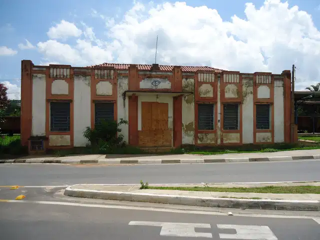 Fachada da Estação de Vinhedo
